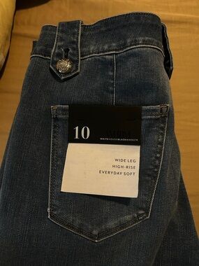 White House Black Market Blue Wide-Leg High-Rise Jeans